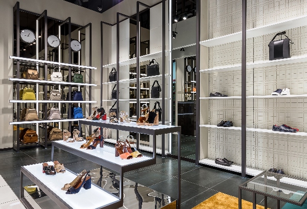 11 Visual Merchandising Techniques to Freshen Up Your Retail Display